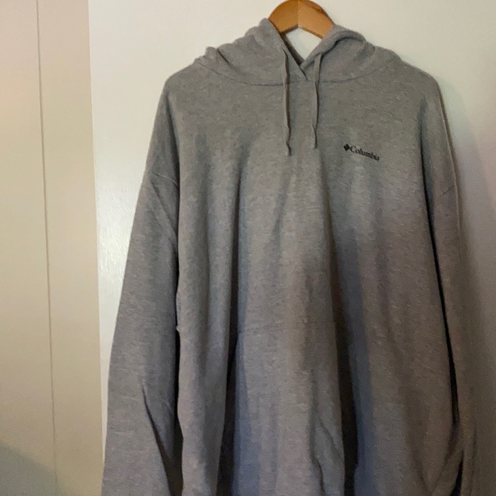 Gray Columbia sweatshirt